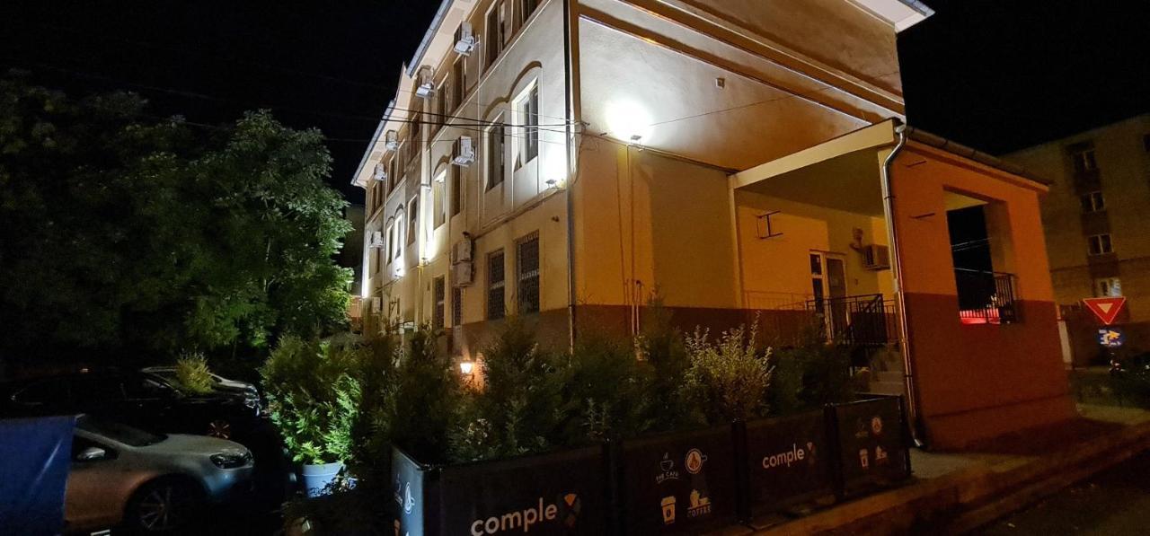 Complex Living Aparthotel Timişoara Exterior foto