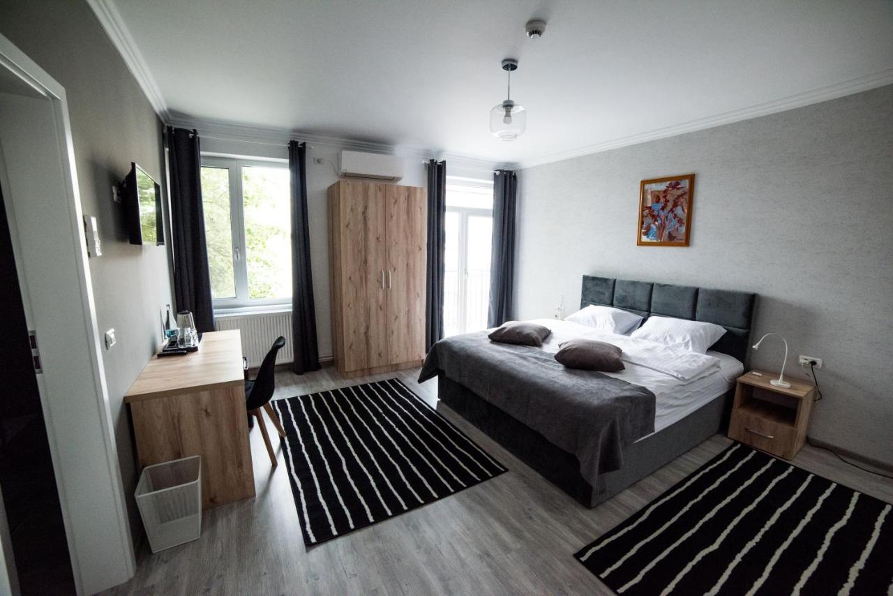 Complex Living Aparthotel Timişoara Exterior foto